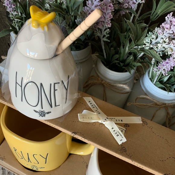 Rae Dunn 🐝 Honey Busy Bee Mug set w/ Dipper - Picture 4 of 7
